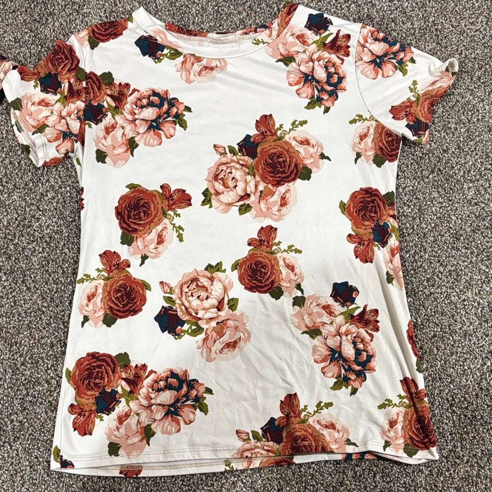 Reborn J Floral Short Sleeve Top - Pink and Red